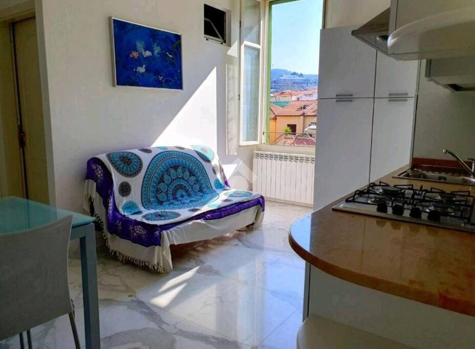Appartamento 50 Mt Mare Con Parcheggio Riservato Riva Ligure Exterior photo